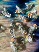 Load image into Gallery viewer, Bottled Body Glitter