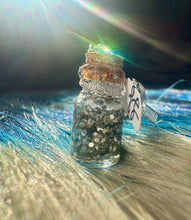 Load image into Gallery viewer, Bottled Body Glitter